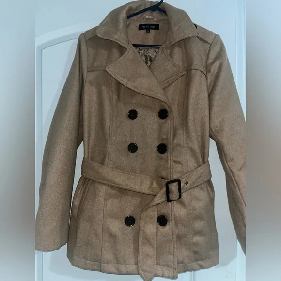 Camel 🐪 pea coat - Picture 3 of 9